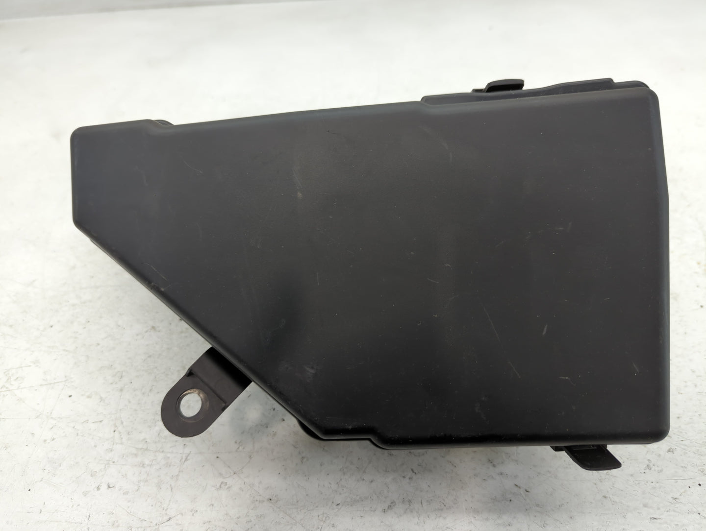 2021-2022 Nissan Rogue Fusebox Fuse Box Panel Relay Module P/N:42382 6RR0C Fits Fits 2021 2022 OEM Used Auto Parts - Oemusedautoparts1.com