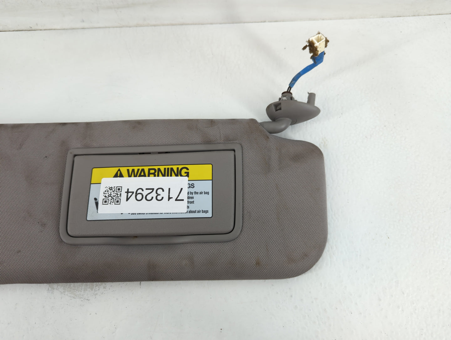 2011-2017 Honda Odyssey Sun Visor Shade Replacement Passenger Right Mirror Fits Fits 2011 2012 2013 2014 2015 2016 2017 OEM Used Auto Parts - Oemusedautoparts1.com