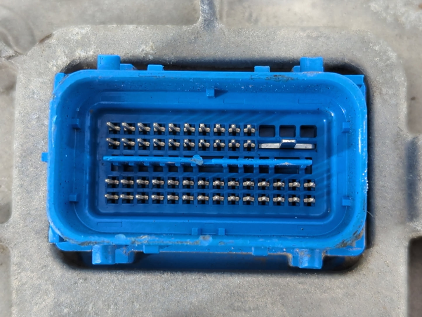 2020-2022 Chevrolet Equinox PCM Engine Control Computer ECU ECM PCU OEM P/N:12717886 Fits Fits 2020 2021 2022 OEM Used Auto Parts - Oemusedautoparts1.com