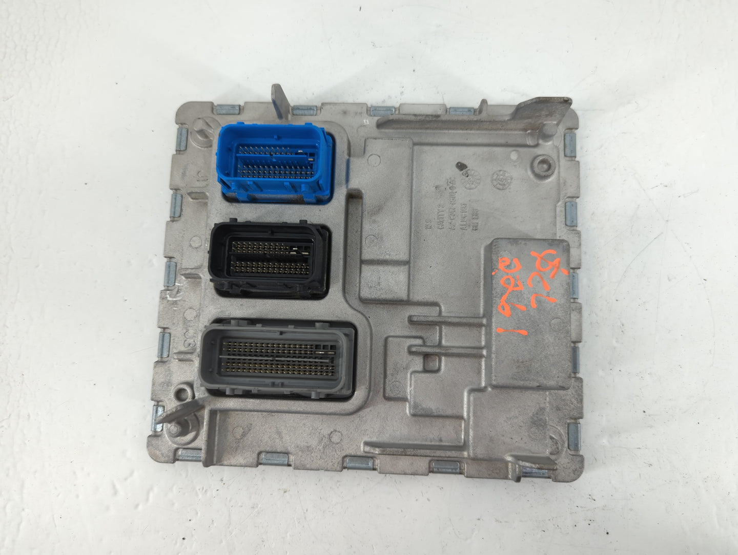 2020-2022 Chevrolet Equinox PCM Engine Control Computer ECU ECM PCU OEM P/N:12702989 Fits Fits 2020 2021 2022 OEM Used Auto Parts - Oemusedautoparts1.com