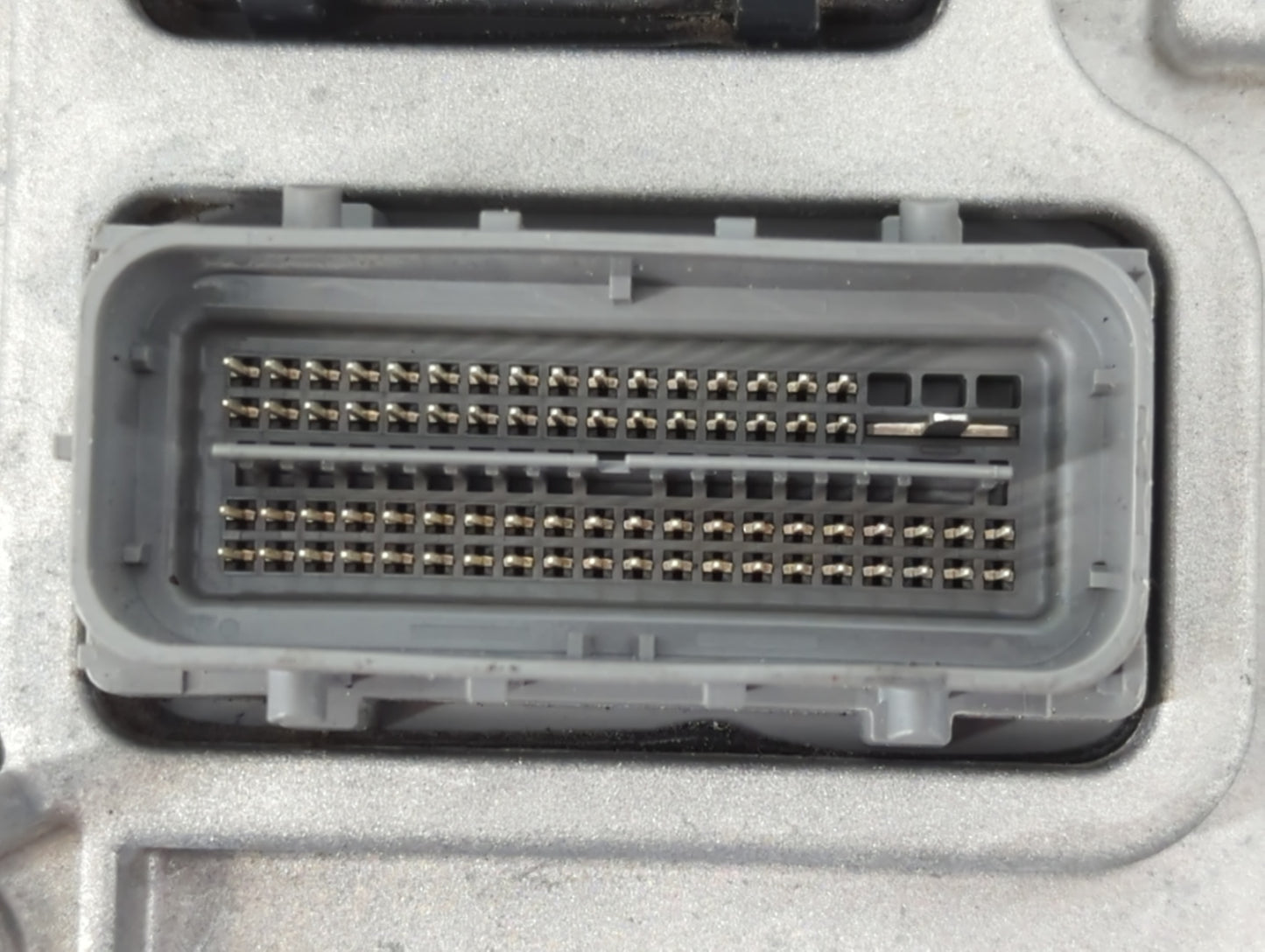 2020-2022 Chevrolet Equinox PCM Engine Control Computer ECU ECM PCU OEM P/N:12702989 Fits Fits 2020 2021 2022 OEM Used Auto Parts - Oemusedautoparts1.com