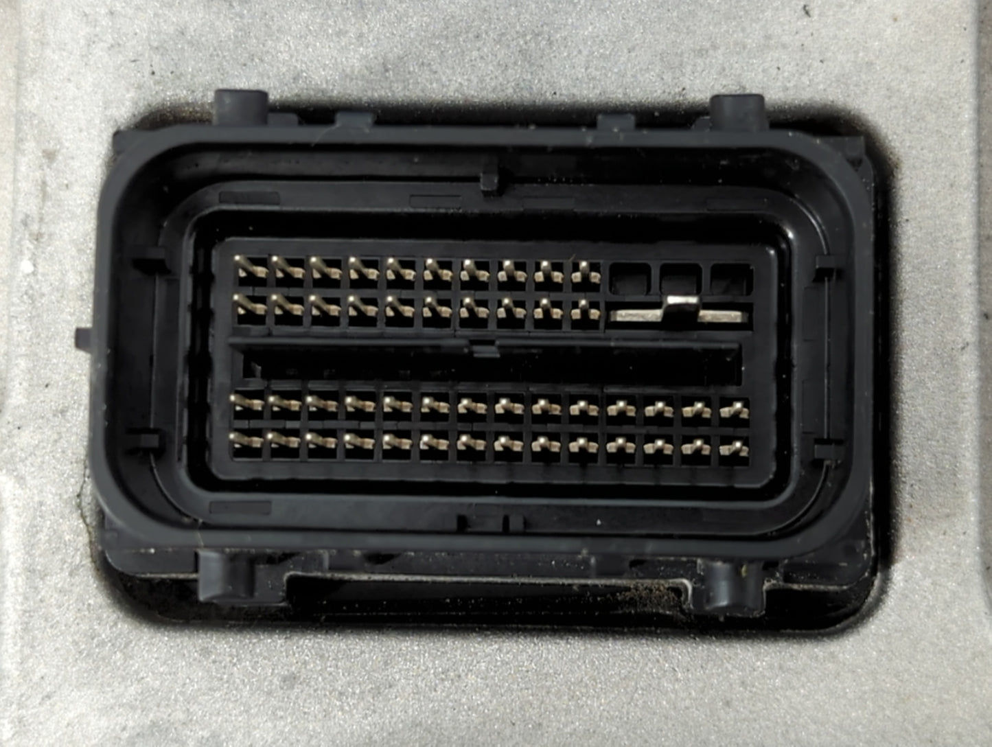 2020-2022 Chevrolet Equinox PCM Engine Control Computer ECU ECM PCU OEM P/N:12702989 Fits Fits 2020 2021 2022 OEM Used Auto Parts - Oemusedautoparts1.com