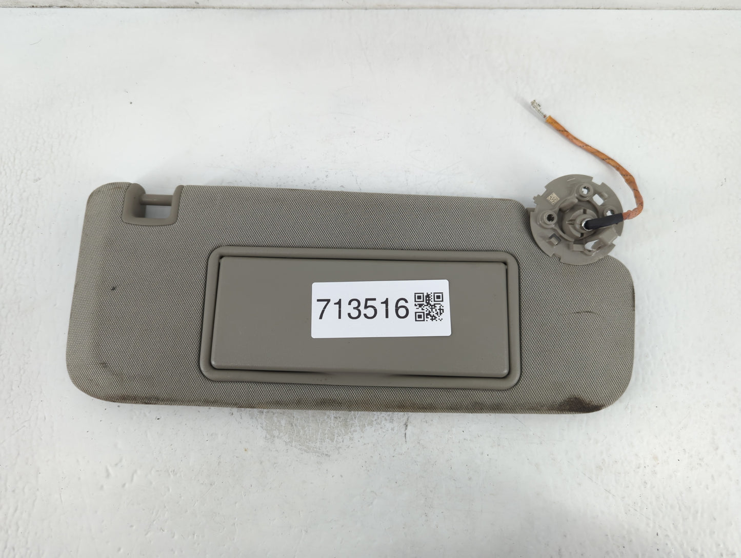 2014-2019 Cadillac Cts Sun Visor Shade Replacement Passenger Right Mirror Fits Fits 2014 2015 2016 2017 2018 2019 OEM Used Auto Parts - Oemusedautoparts1.com