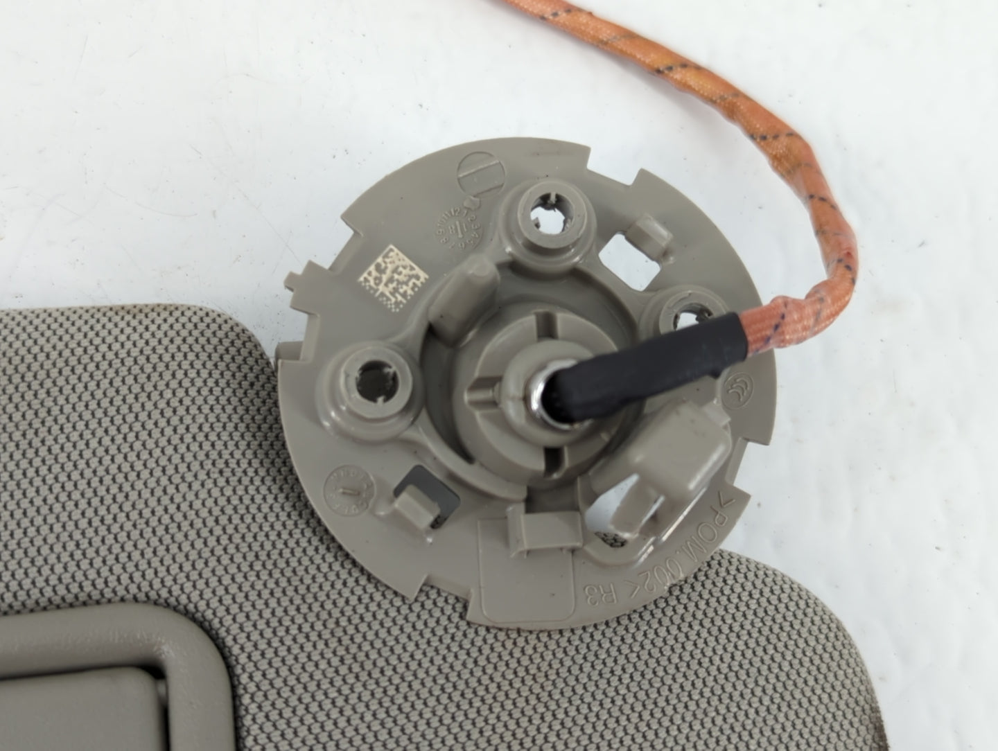 2014-2019 Cadillac Cts Sun Visor Shade Replacement Passenger Right Mirror Fits Fits 2014 2015 2016 2017 2018 2019 OEM Used Auto Parts - Oemusedautoparts1.com