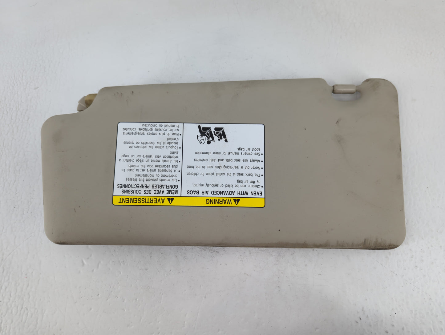 2008-2015 Nissan Rogue Sun Visor Shade Replacement Passenger Right Mirror Fits Fits 2008 2009 2010 2011 2012 2013 2014 2015 OEM Used Auto Parts - Oemusedautoparts1.com