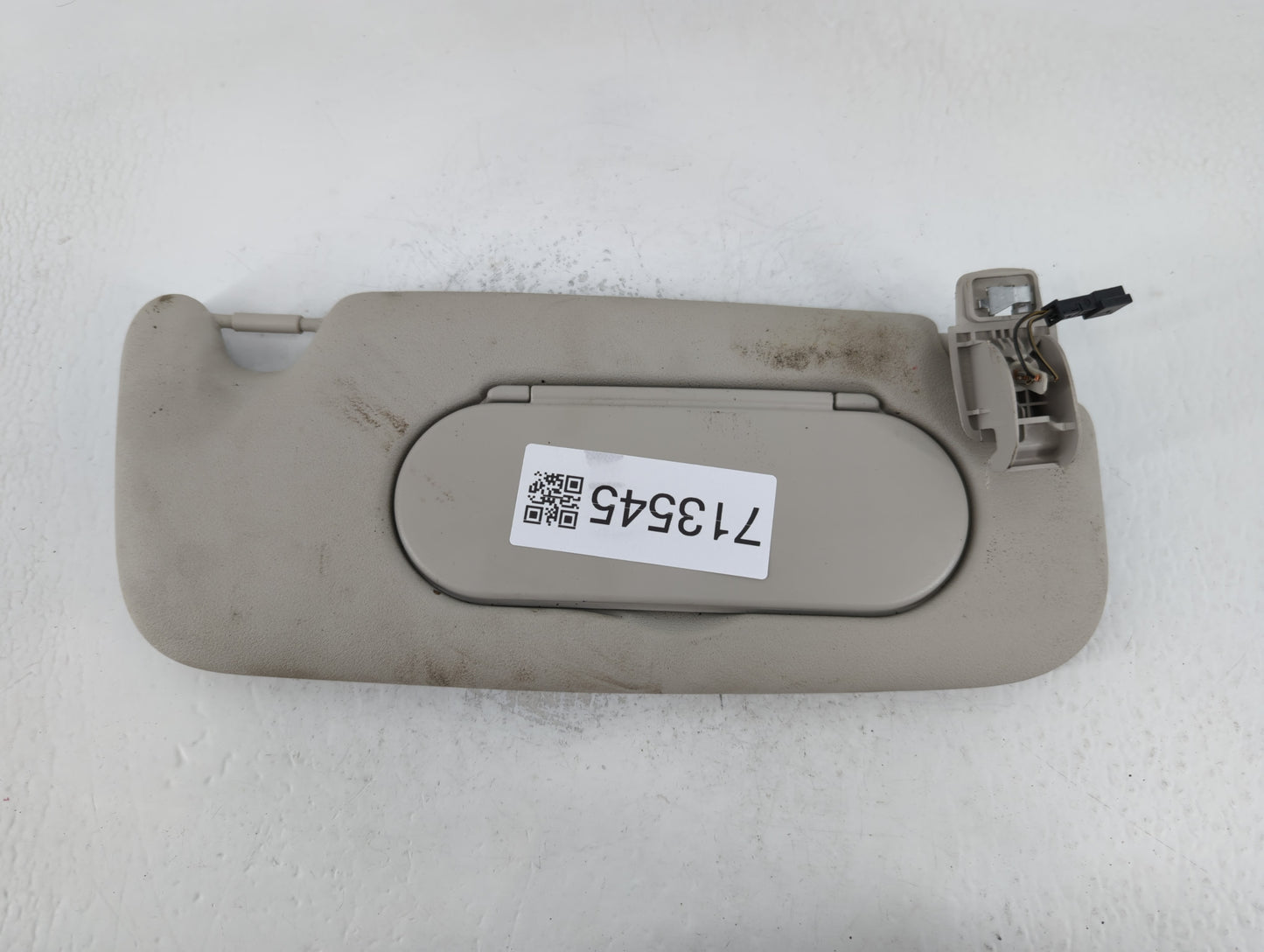 2020 Mini Cooper Sun Visor Shade Replacement Passenger Right Mirror Fits OEM Used Auto Parts - Oemusedautoparts1.com