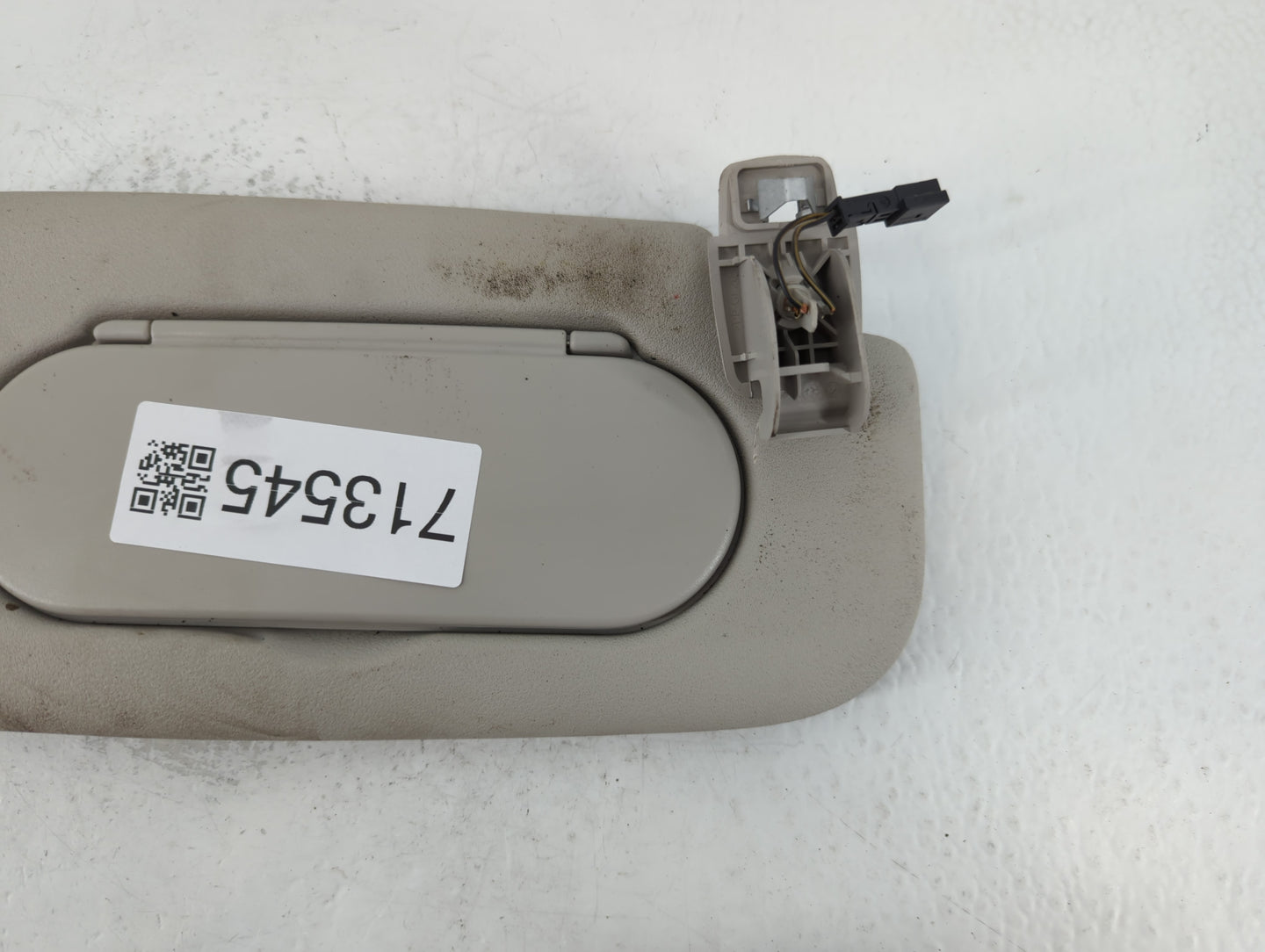 2020 Mini Cooper Sun Visor Shade Replacement Passenger Right Mirror Fits OEM Used Auto Parts - Oemusedautoparts1.com