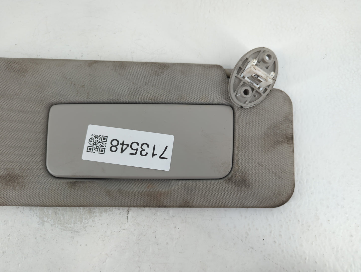 2021-2022 Toyota Sienna Sun Visor Shade Replacement Passenger Right Mirror Fits Fits 2021 2022 OEM Used Auto Parts - Oemusedautoparts1.com