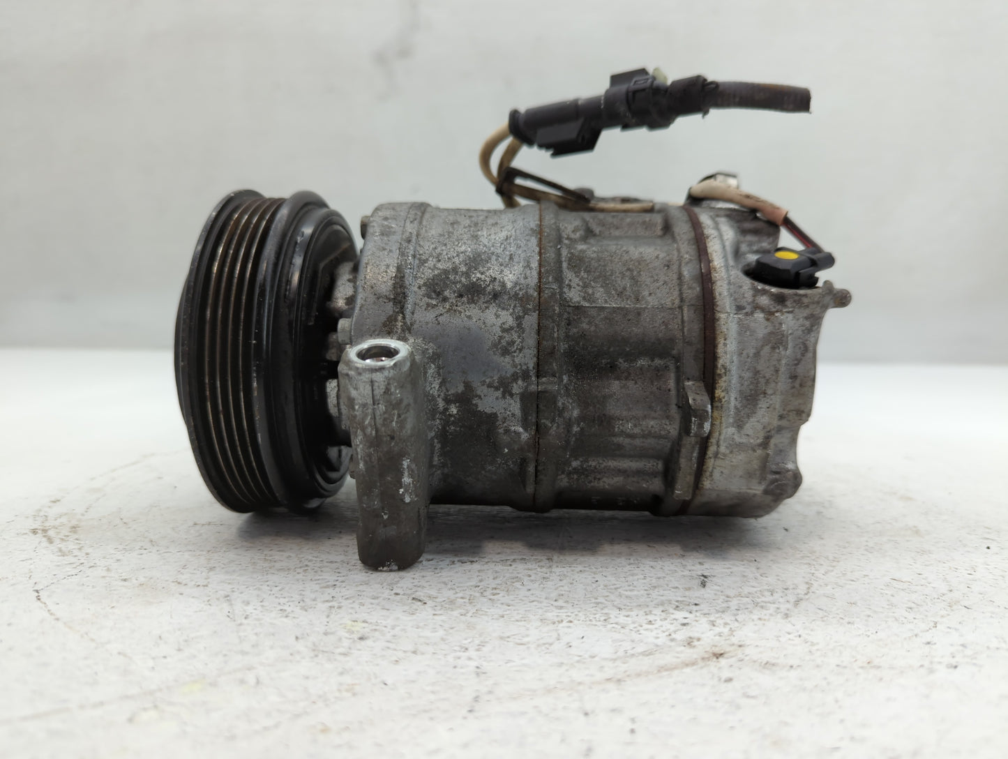 2017-2019 Infiniti Qx30 Air Conditioning A/c Ac Compressor Oem - Oemusedautoparts1.com