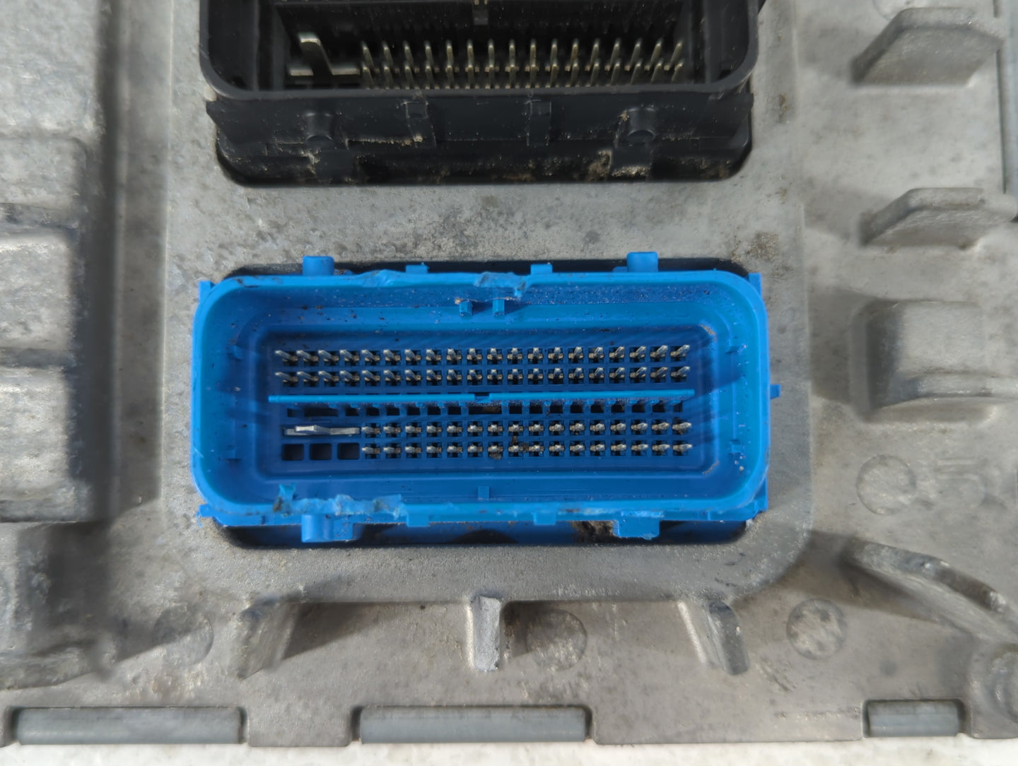 2017-2022 Chevrolet Colorado PCM Engine Control Computer ECU ECM PCU OEM P/N:12694483 Fits Fits 2016 2017 2018 2019 2020 2021 2022 OEM Used Auto Parts - Oemusedautoparts1.com