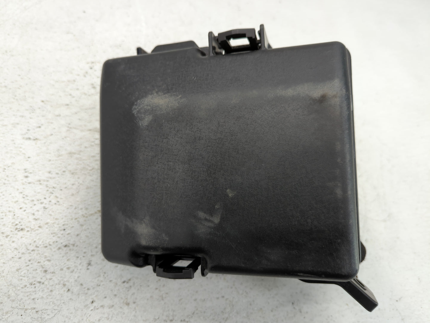 2018-2019 Hyundai Sonata Fusebox Fuse Box Panel Relay Module P/N:VS9 12A0C2270LA Fits Fits 2018 2019 OEM Used Auto Parts - Oemusedautoparts1.com