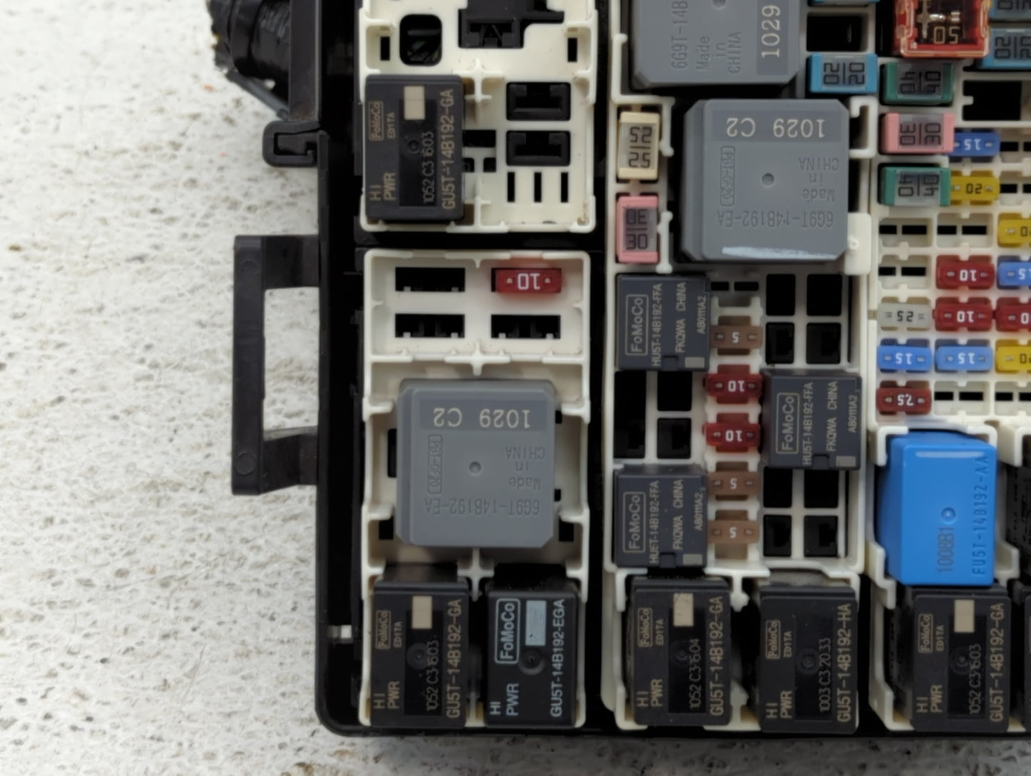 2021 Ford Ecosport Fusebox Fuse Box Panel Relay Module P/N:GN15-12A681-LZKTG Fits OEM Used Auto Parts - Oemusedautoparts1.com