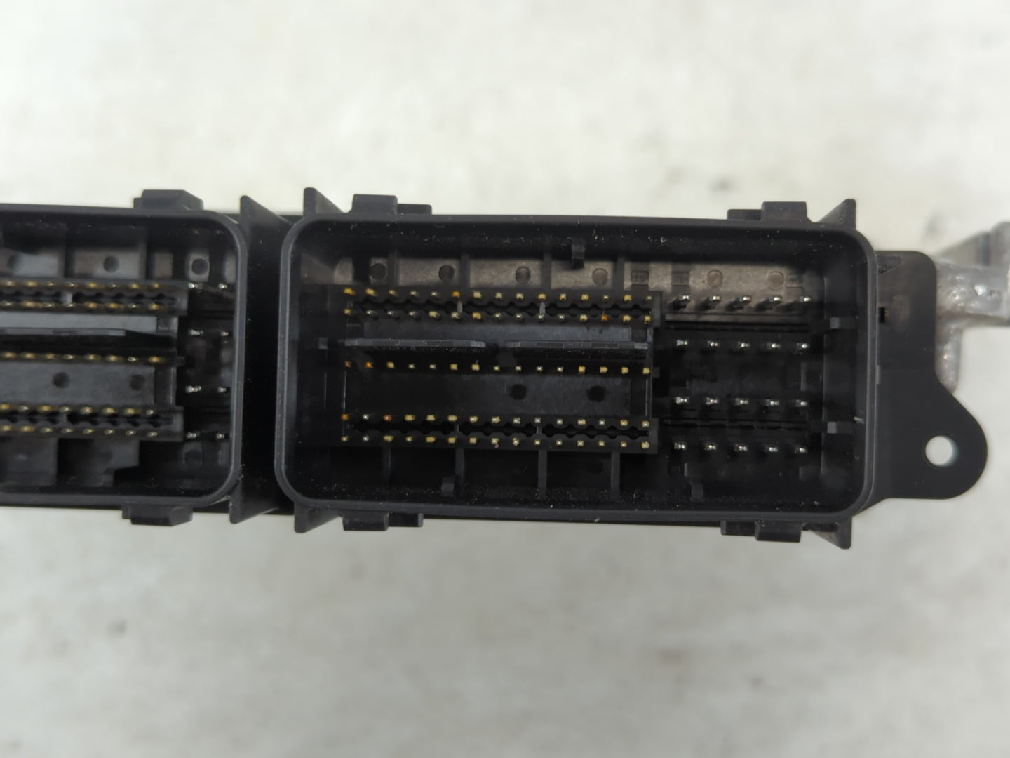 2015-2016 Ford Escape PCM Engine Control Computer ECU ECM PCU OEM P/N:FJ5A-12B684-BA FJ5A-12A650-UB Fits Fits 2015 2016 OEM Used Auto Parts - Oemusedautoparts1.com