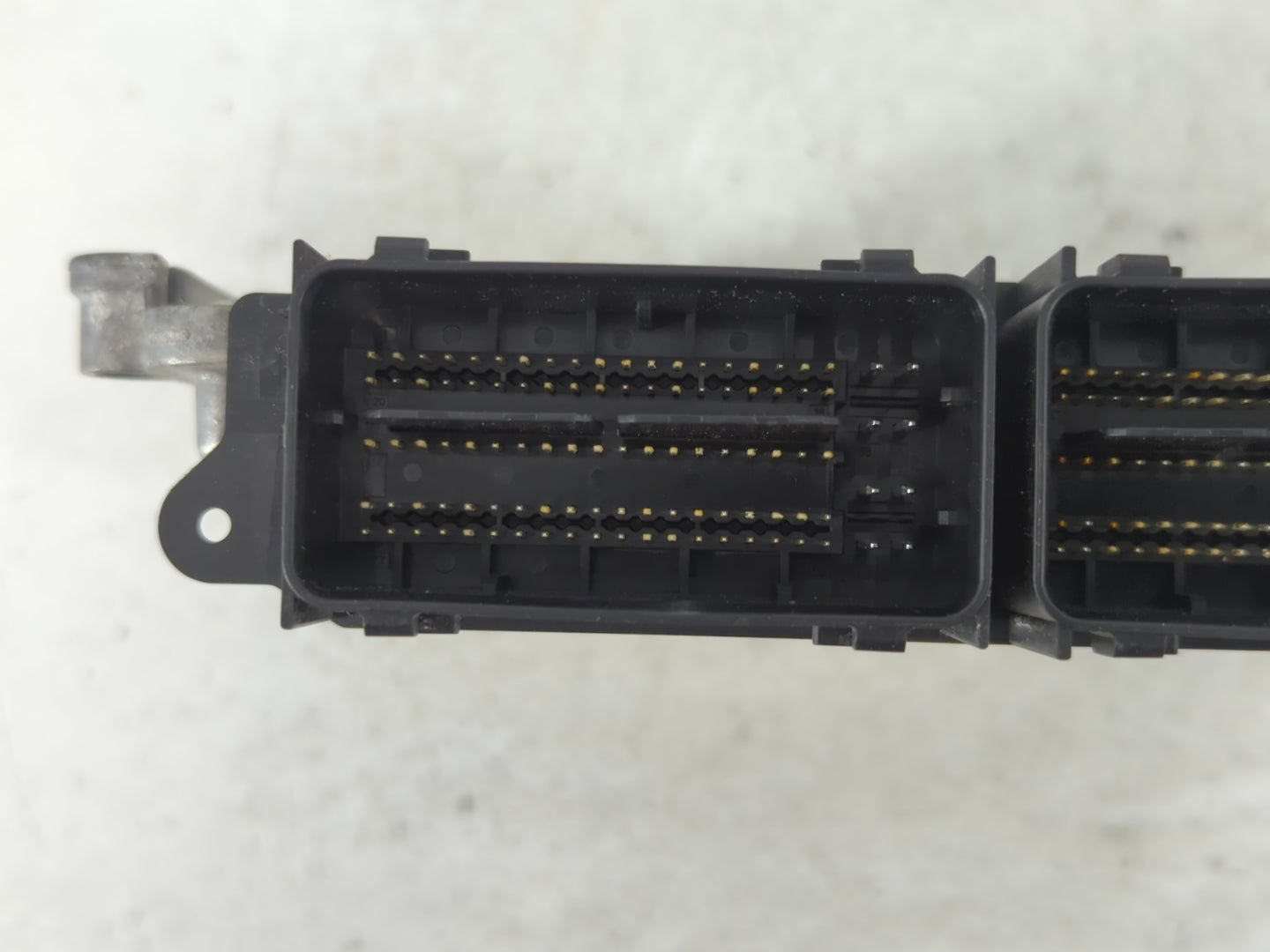 2015-2016 Ford Escape PCM Engine Control Computer ECU ECM PCU OEM P/N:FJ5A-12B684-BA FJ5A-12A650-UB Fits Fits 2015 2016 OEM Used Auto Parts - Oemusedautoparts1.com