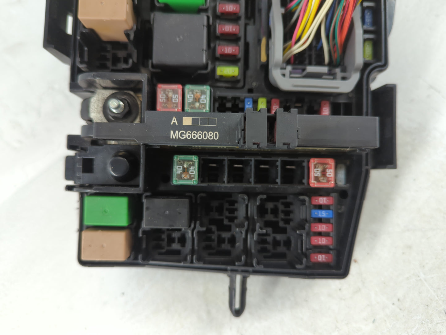 2014-2015 Kia Optima Fusebox Fuse Box Panel Relay Module P/N:91955-2T730QQK Fits Fits 2014 2015 OEM Used Auto Parts - Oemusedautoparts1.com