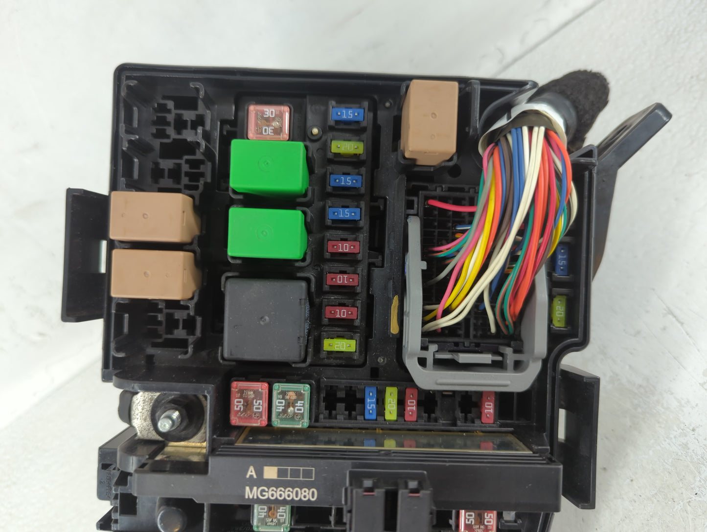2014-2015 Kia Optima Fusebox Fuse Box Panel Relay Module P/N:91955-2T730QQK Fits Fits 2014 2015 OEM Used Auto Parts - Oemusedautoparts1.com