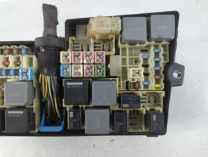 2017-2018 Ford Focus Fusebox Fuse Box Panel Relay Module P/N:AV6T-14A142-AB AV6T-14A067-AD Fits Fits 2017 2018 OEM Used Auto Parts