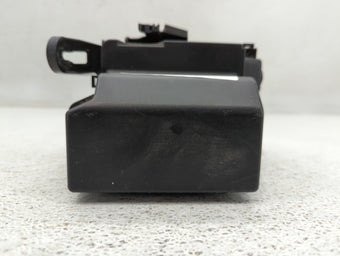 compare product 2016 Ford F-150 Fusebox Fuse Box Panel Relay Module P/N:9218105JX-1 284B7 6CA0A Fits OEM Used Auto Parts