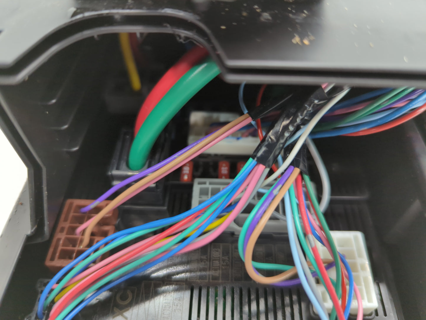 2016 Ford F-150 Fusebox Fuse Box Panel Relay Module P/N:9218105JX-1 284B7 6CA0A Fits OEM Used Auto Parts - Oemusedautoparts1.com