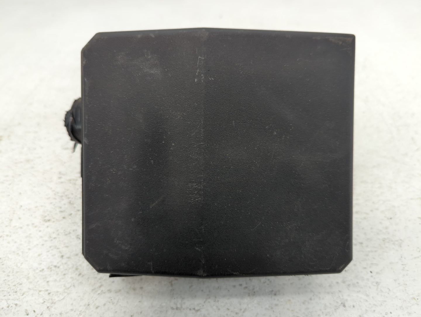 2016-2017 Mitsubishi Lancer Fusebox Fuse Box Panel Relay Module P/N:8565A268 Fits Fits 2012 2013 2014 2015 2016 2017 OEM Used Auto Parts - Oemusedautoparts1.com
