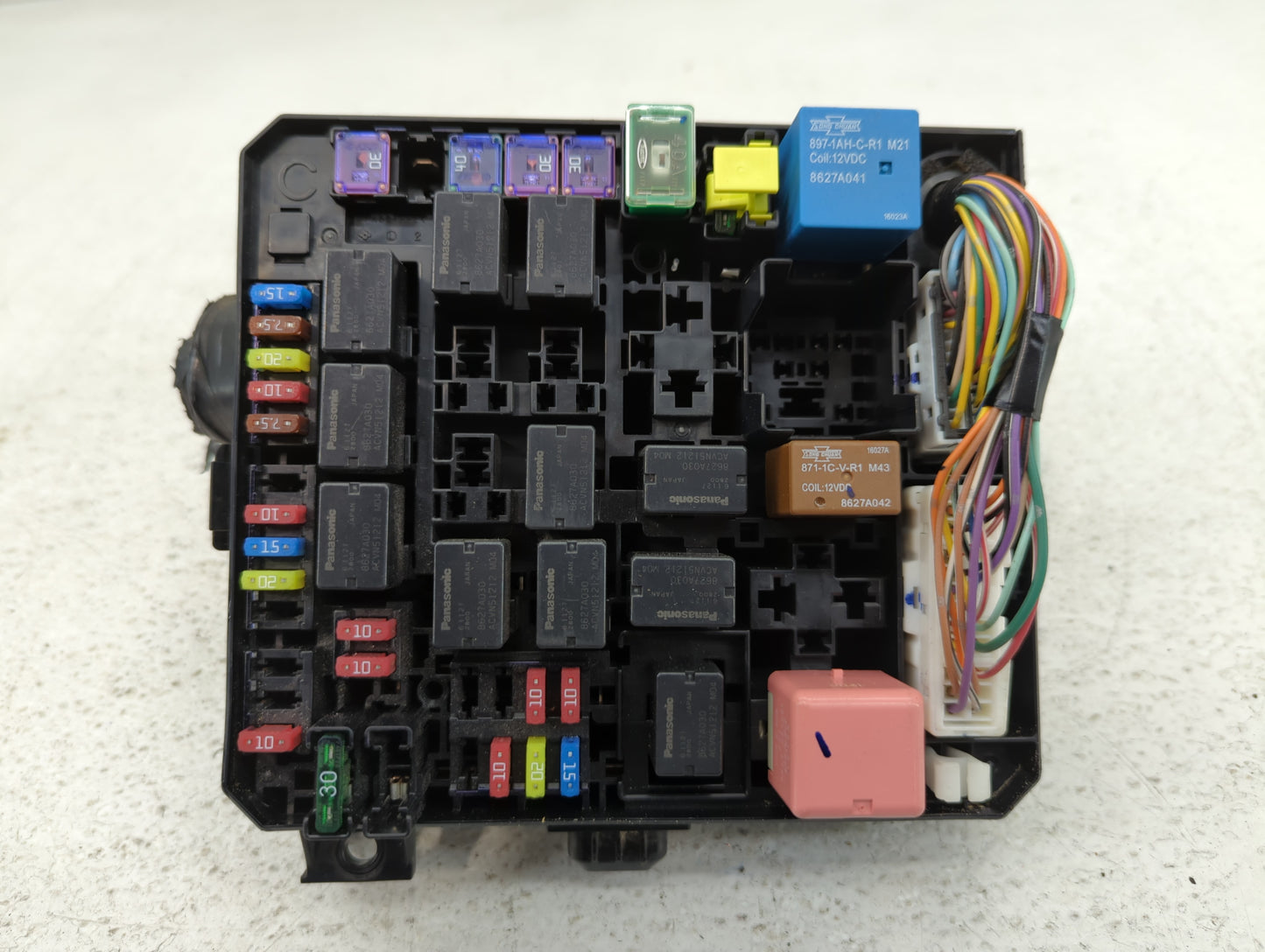 2016-2017 Mitsubishi Lancer Fusebox Fuse Box Panel Relay Module P/N:8565A268 Fits Fits 2012 2013 2014 2015 2016 2017 OEM Used Auto Parts - Oemusedautoparts1.com