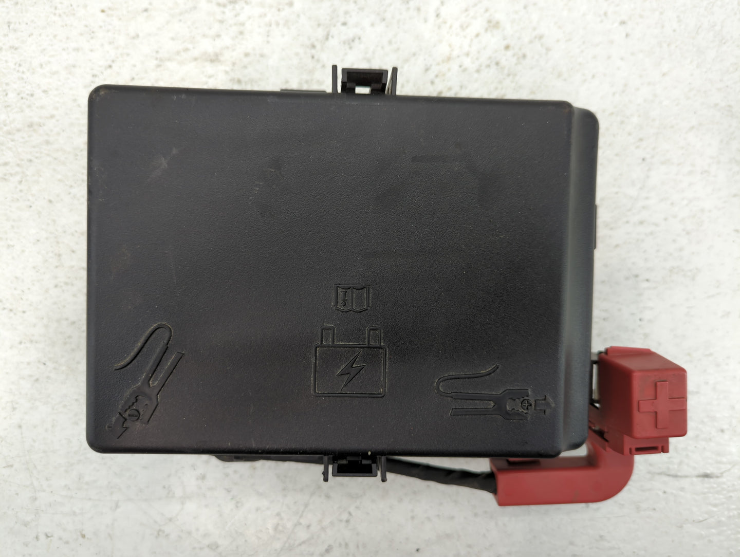 2019-2020 Dodge Charger Fusebox Fuse Box Panel Relay Module P/N:P68384404AC Fits Fits 2019 2020 OEM Used Auto Parts - Oemusedautoparts1.com