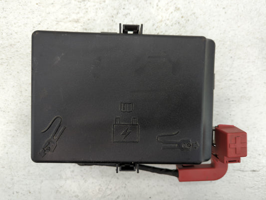 2019-2020 Dodge Charger Fusebox Fuse Box Panel Relay Module P/N:P68384404AC Fits Fits 2019 2020 OEM Used Auto Parts - Oemusedautoparts1.com