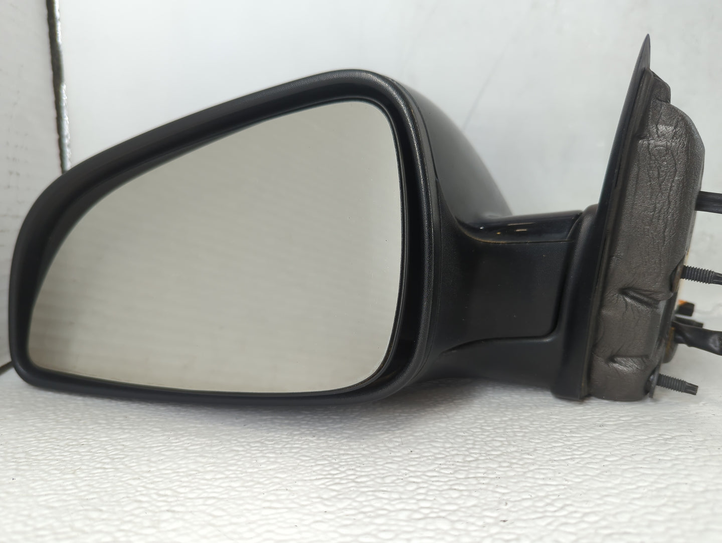 2007-2009 Saturn Aura Side Mirror Replacement Driver Left View Door Mirror P/N:P20893704 20893704 Fits OEM Used Auto Parts - Oemusedautoparts1.com