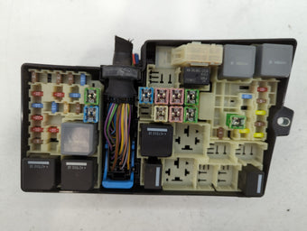 compare product 2018 Ford Escape Fusebox Fuse Box Panel Relay Module P/N:AV6T-14A142-AB E00027328 Fits OEM Used Auto Parts