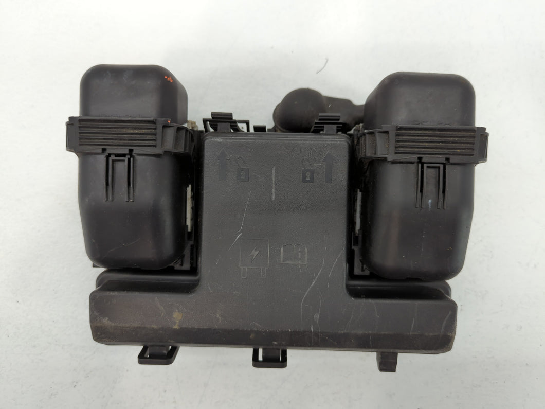 2013-2014 Ford Fusion Fusebox Fuse Box Panel Relay Module P/N:DG9T14A067BF_01 Fits Fits 2013 2014 OEM Used Auto Parts