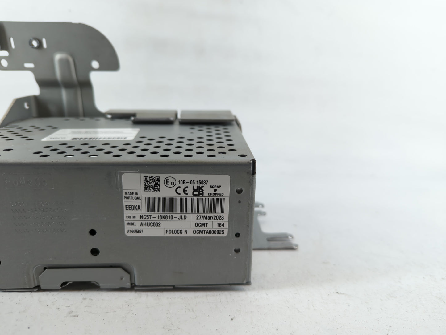 2023 Lincoln Aviator Radio AM FM Cd Player Receiver Replacement P/N:NC5T-18K810-JLD Fits OEM Used Auto Parts - Oemusedautoparts1.com