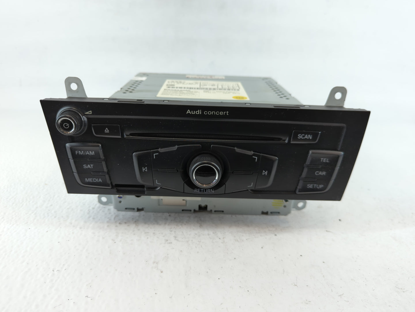 2010-2012 Audi A4 Radio AM FM Cd Player Receiver Replacement P/N:8T1 035 186 R Fits Fits 2010 2011 2012 2013 2014 2015 2016 2017 OEM Used Auto Parts - Oemusedautoparts1.com