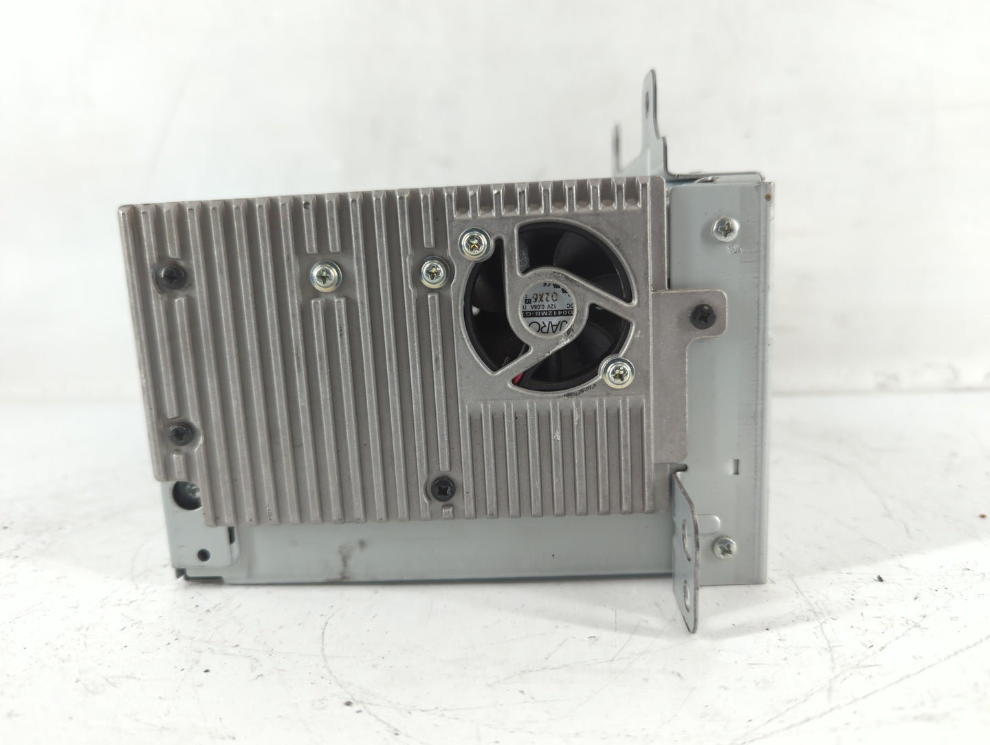 2011 Chevrolet Cruze Radio AM FM Cd Player Receiver Replacement P/N:20983516 Fits OEM Used Auto Parts - Oemusedautoparts1.com