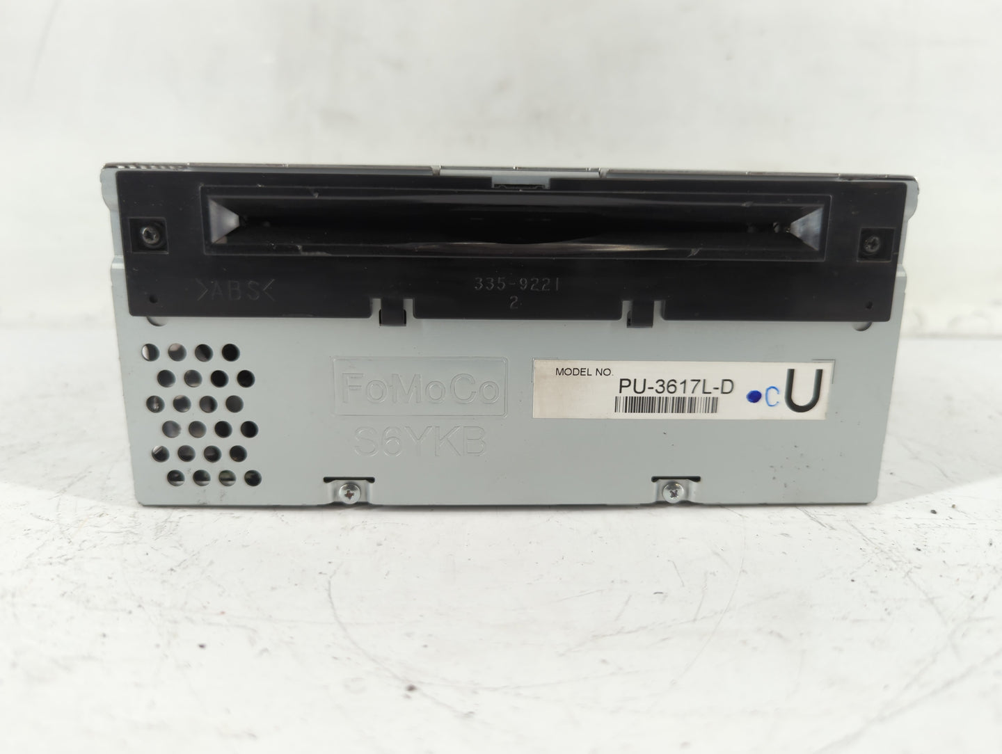 2013 Ford Explorer Radio AM FM Cd Player Receiver Replacement P/N:DB5T19C107FD Fits OEM Used Auto Parts - Oemusedautoparts1.com