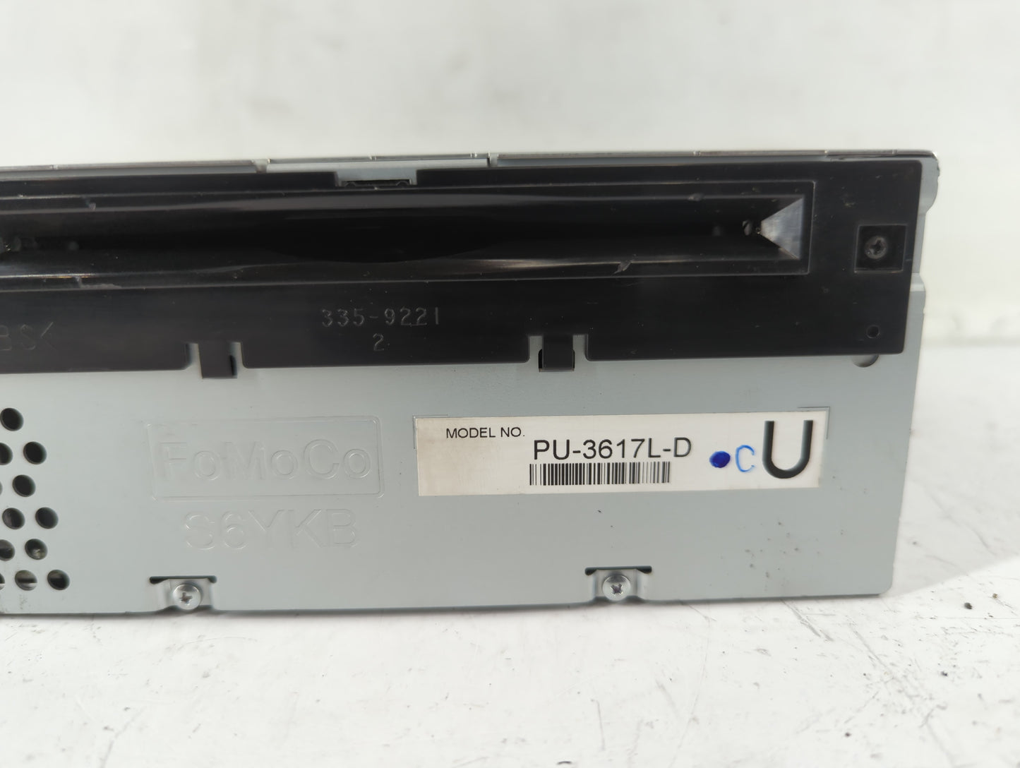 2013 Ford Explorer Radio AM FM Cd Player Receiver Replacement P/N:DB5T19C107FD Fits OEM Used Auto Parts - Oemusedautoparts1.com