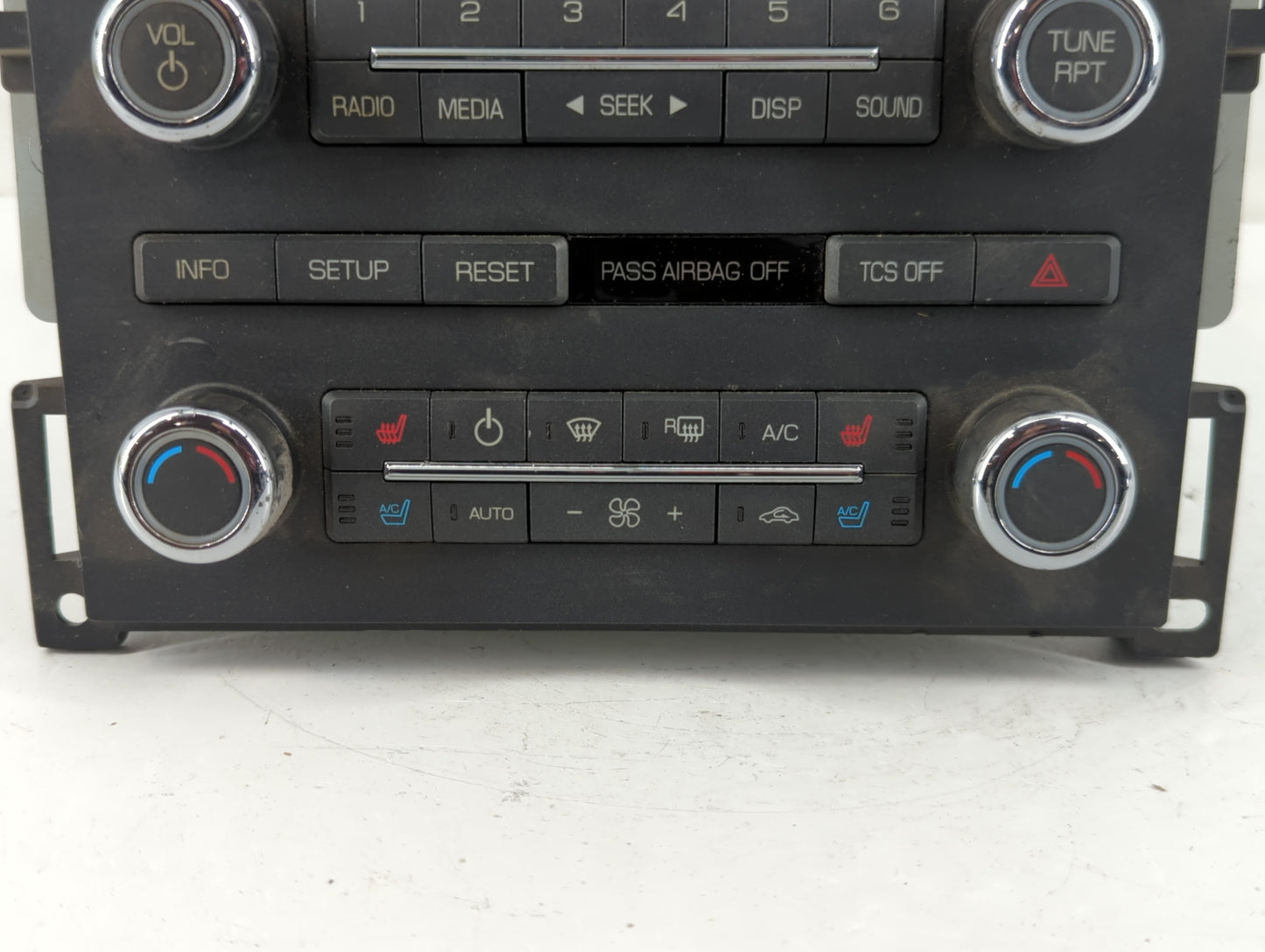 2011 Lincoln Mks Radio AM FM Cd Player Receiver Replacement P/N:BA5T 18K931BB Fits OEM Used Auto Parts - Oemusedautoparts1.com