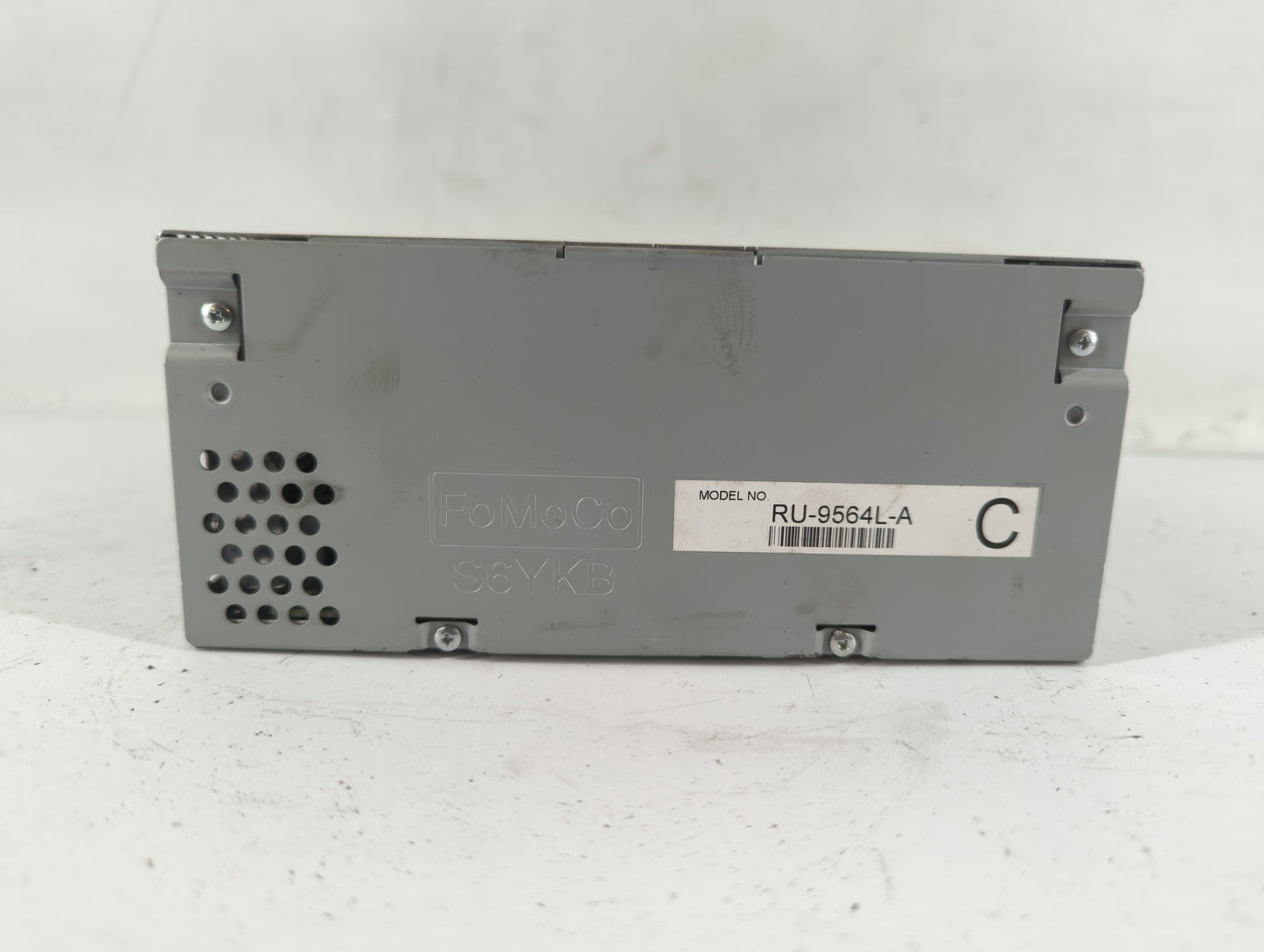 2018 Ford Explorer Radio AM FM Cd Player Receiver Replacement P/N:JB5T-18D832-AB Fits OEM Used Auto Parts - Oemusedautoparts1.com