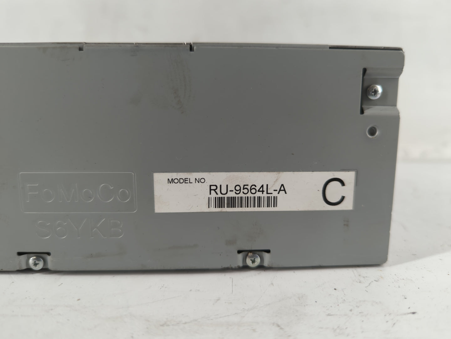 2018 Ford Explorer Radio AM FM Cd Player Receiver Replacement P/N:JB5T-18D832-AB Fits OEM Used Auto Parts - Oemusedautoparts1.com
