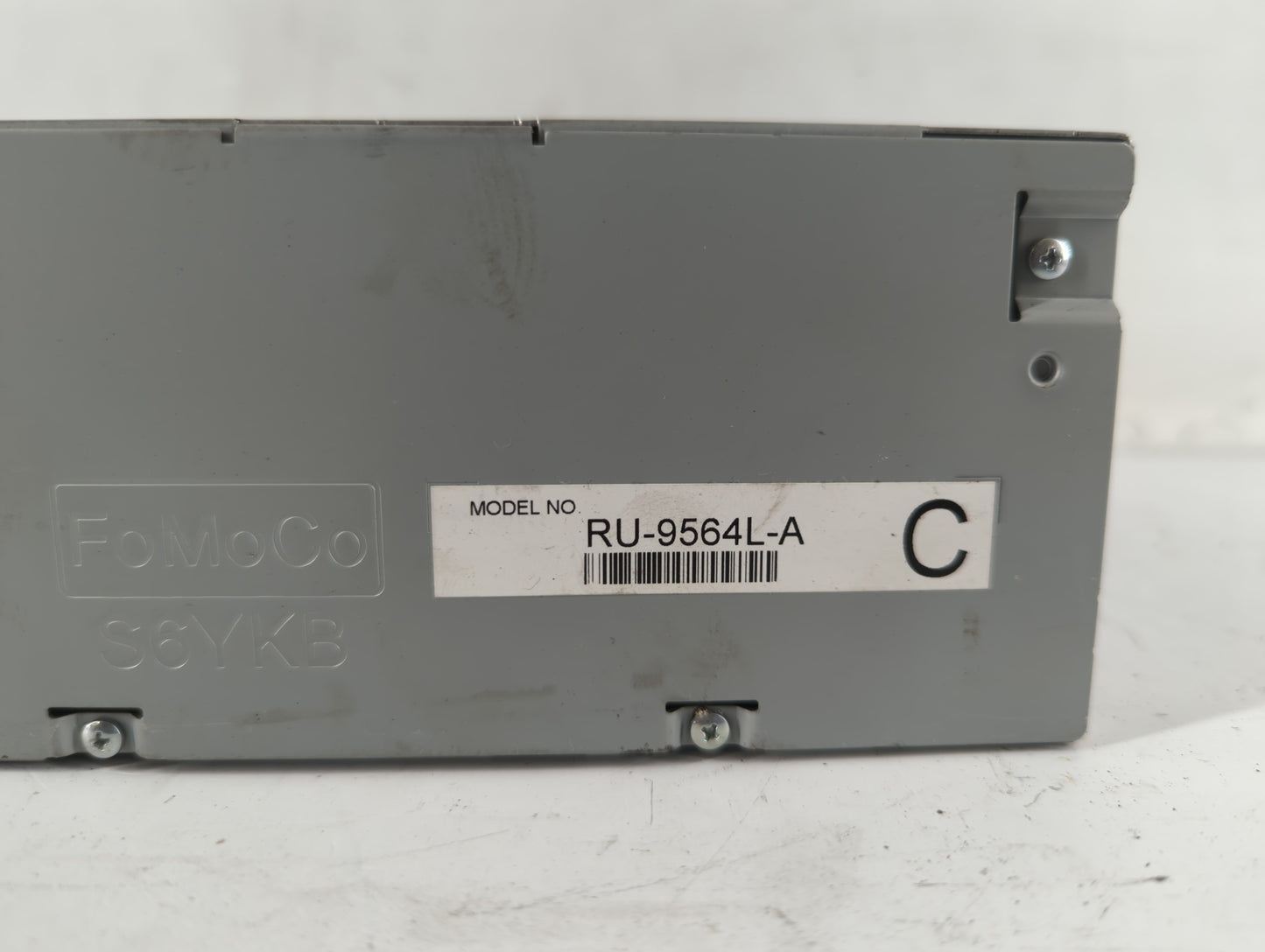 2018 Ford Explorer Radio AM FM Cd Player Receiver Replacement P/N:JB5T-18D832-AB Fits OEM Used Auto Parts - Oemusedautoparts1.com