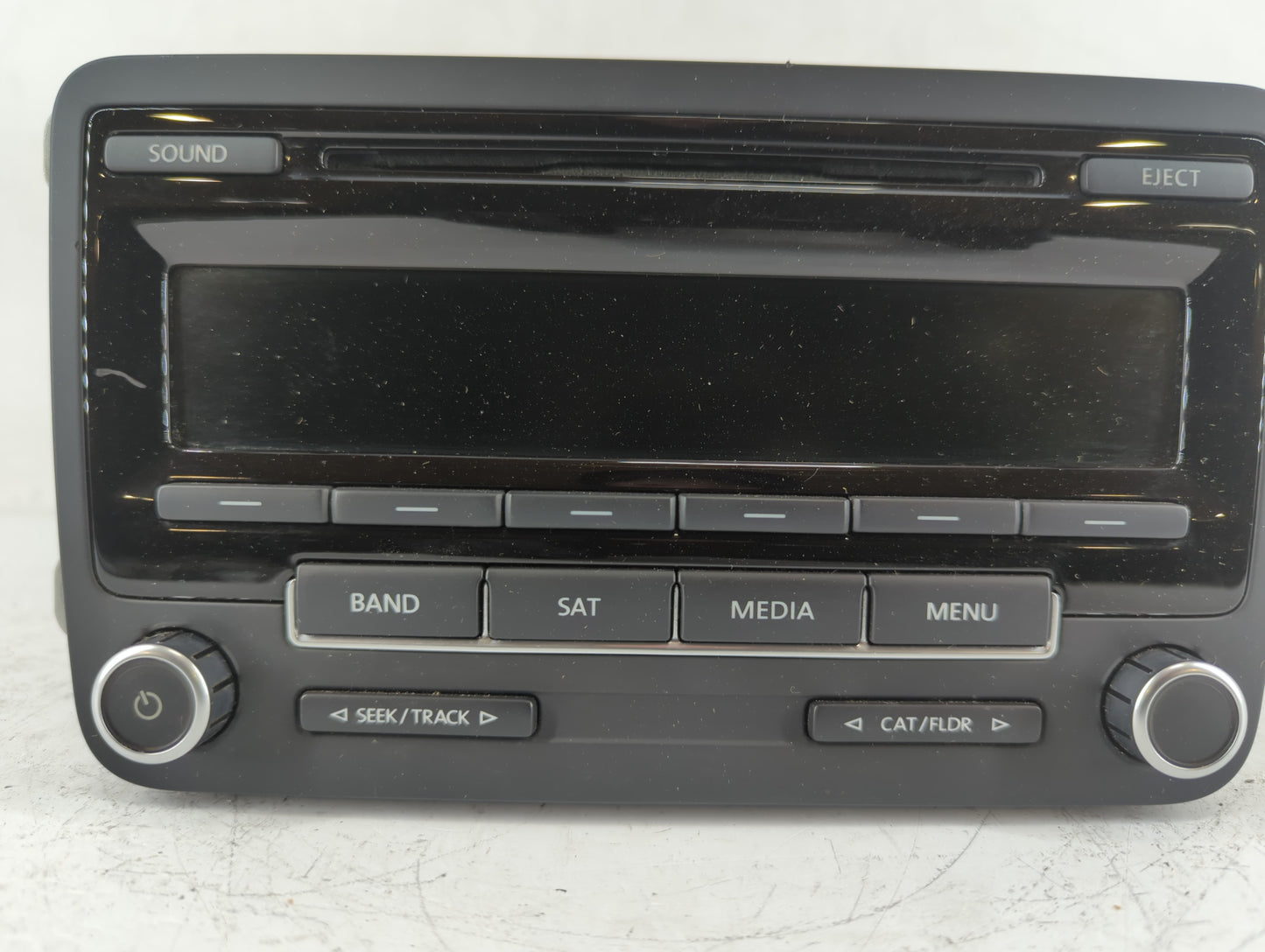 2012-2015 Volkswagen Passat Radio AM FM Cd Player Receiver Replacement P/N:1K0 035 164 F Fits Fits 2011 2012 2013 2014 2015 2016 OEM Used Auto Parts - Oemusedautoparts1.com
