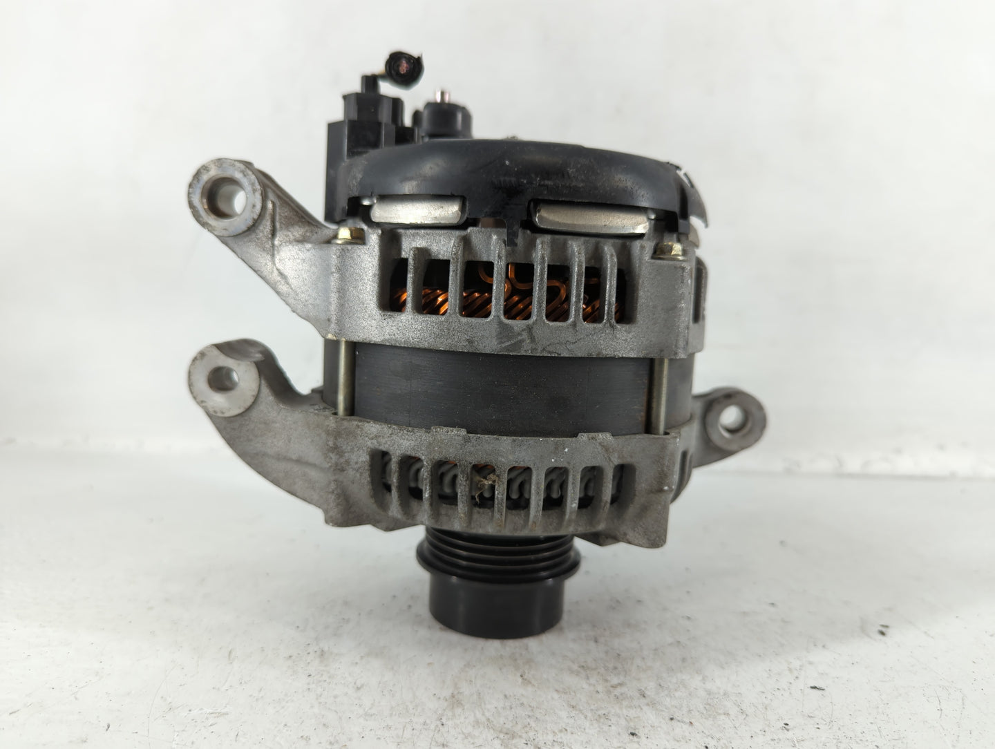 2015-2018 Ford Edge Alternator Replacement Generator Charging Assembly Engine OEM P/N:MX104211-0780 G2GT-10300-BA Fits OEM Used Auto Parts - Oemusedautoparts1.com