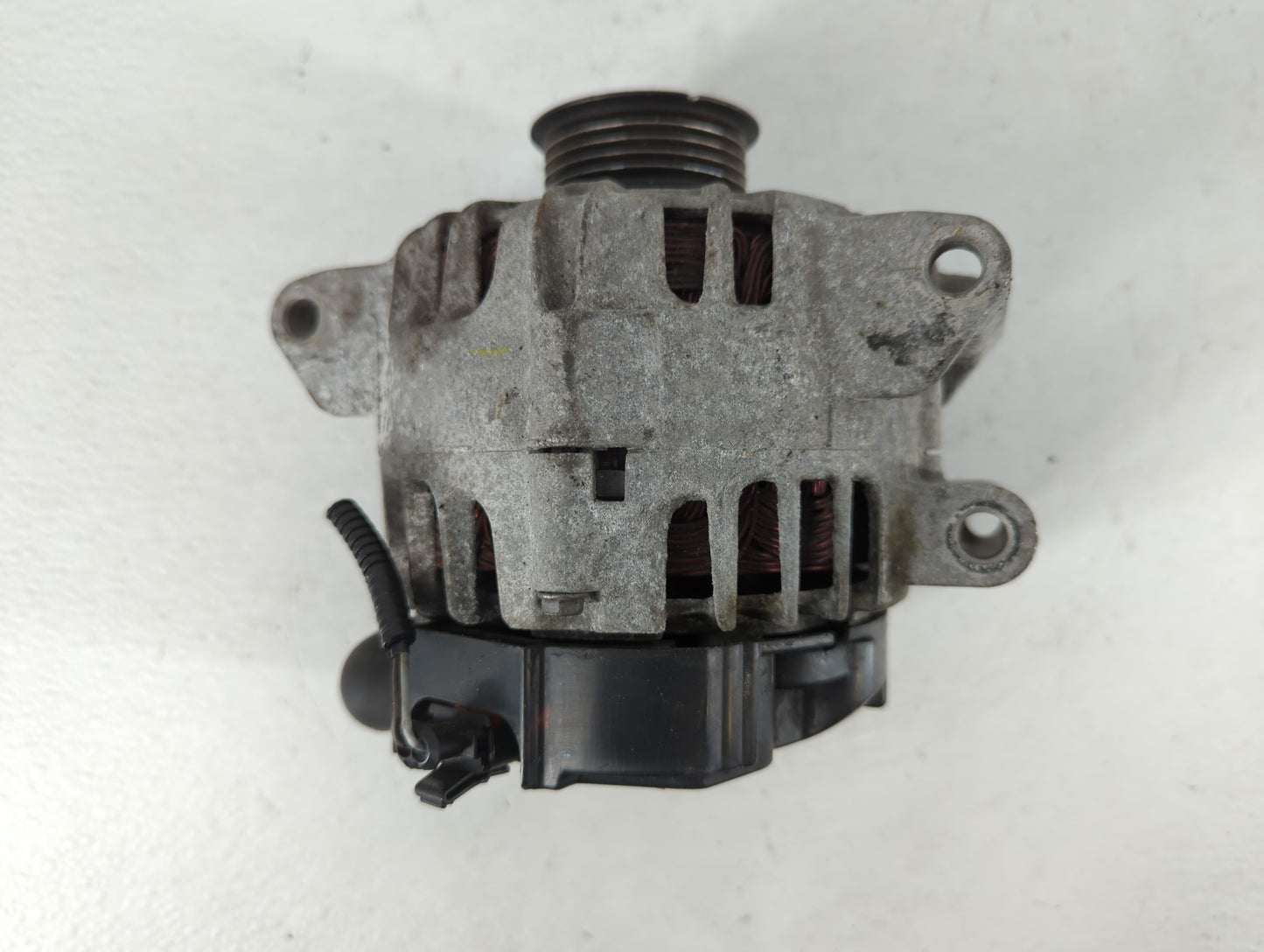 2010-2017 Chevrolet Equinox Alternator Replacement Generator Charging Assembly Engine OEM P/N:2620360 B 13588328 Fits OEM Used Auto Parts - Oemusedautoparts1.com