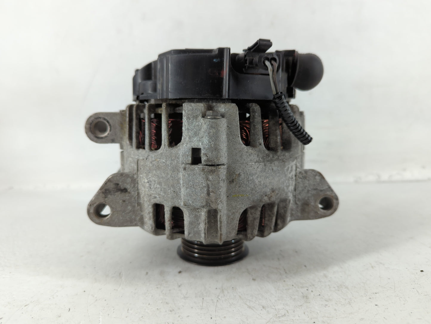 2010-2017 Chevrolet Equinox Alternator Replacement Generator Charging Assembly Engine OEM P/N:2620360 B 13588328 Fits OEM Used Auto Parts - Oemusedautoparts1.com