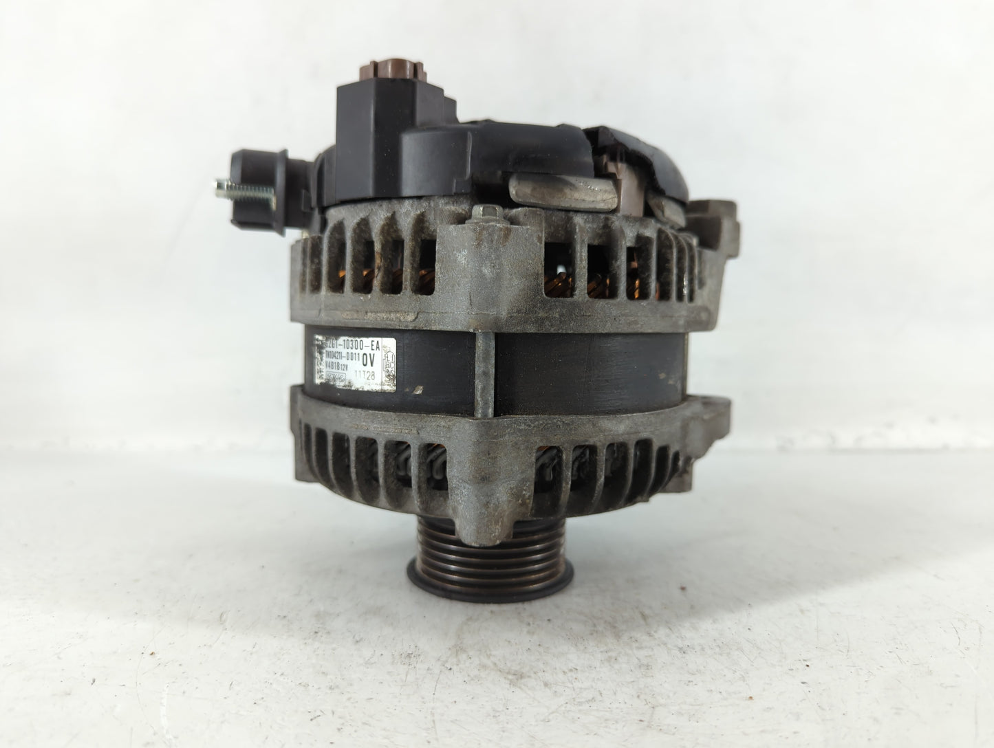 2015-2018 Ford Edge Alternator Replacement Generator Charging Assembly Engine OEM P/N:G2GT-10300-EA Fits Fits 2015 2016 2017 2018 OEM Used Auto Parts - Oemusedautoparts1.com
