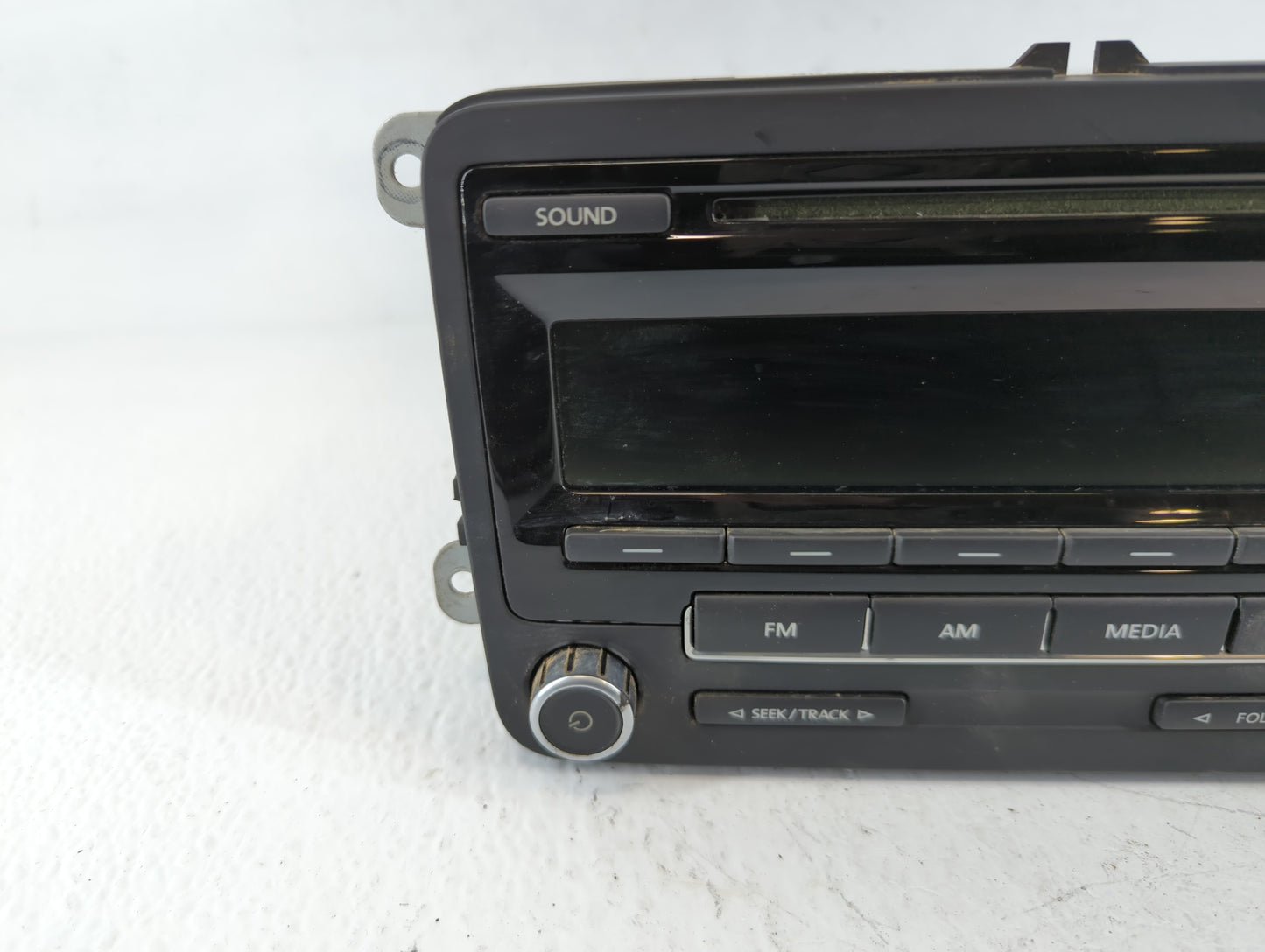 2012-2016 Volkswagen Beetle Radio AM FM Cd Player Receiver Replacement P/N:1K0 035 164 D Fits Fits 2011 2012 2013 2014 2015 2016 OEM Used Auto Parts - Oemusedautoparts1.com