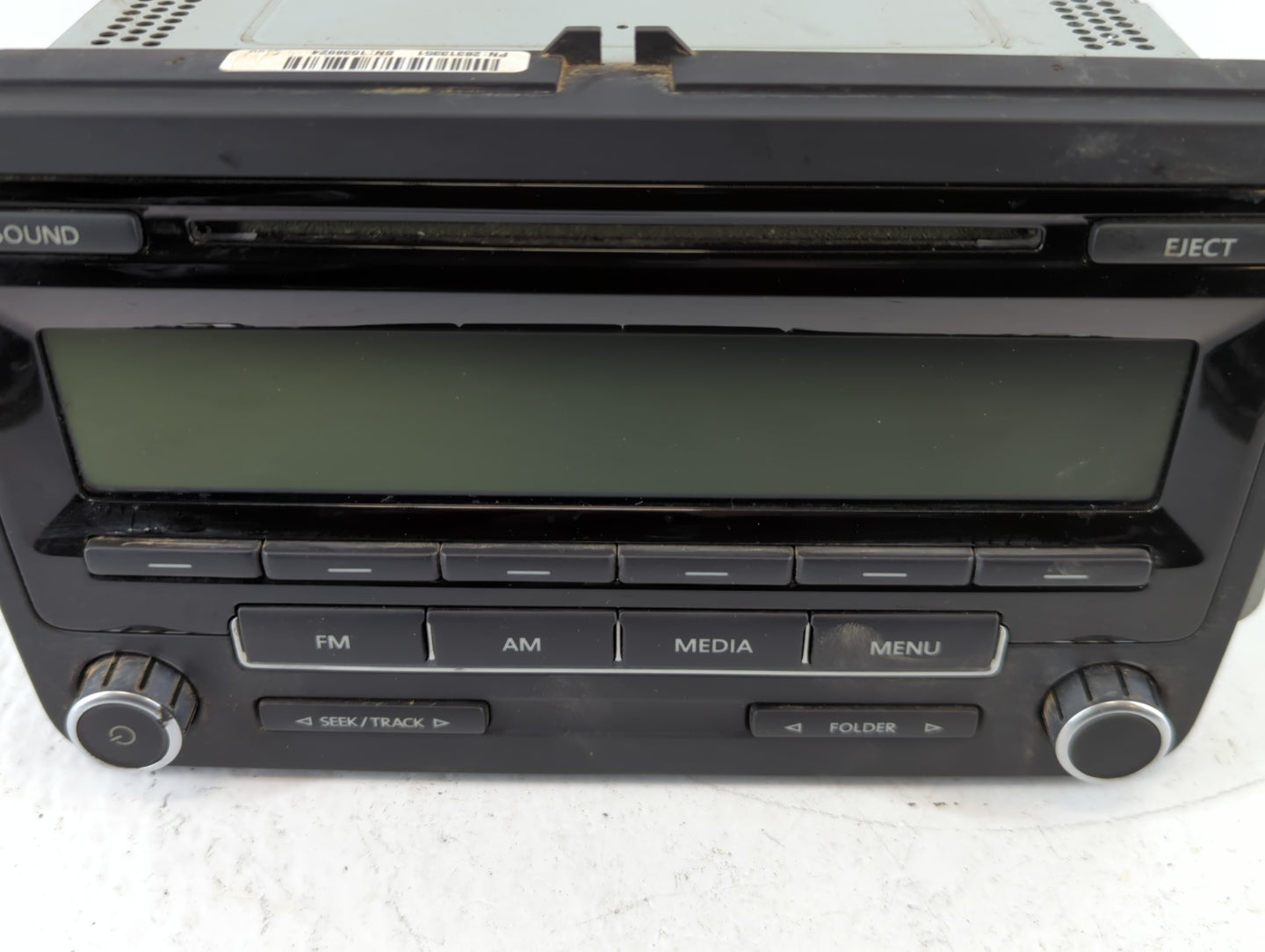 2012-2016 Volkswagen Beetle Radio AM FM Cd Player Receiver Replacement P/N:1K0 035 164 D Fits Fits 2011 2012 2013 2014 2015 2016 OEM Used Auto Parts - Oemusedautoparts1.com