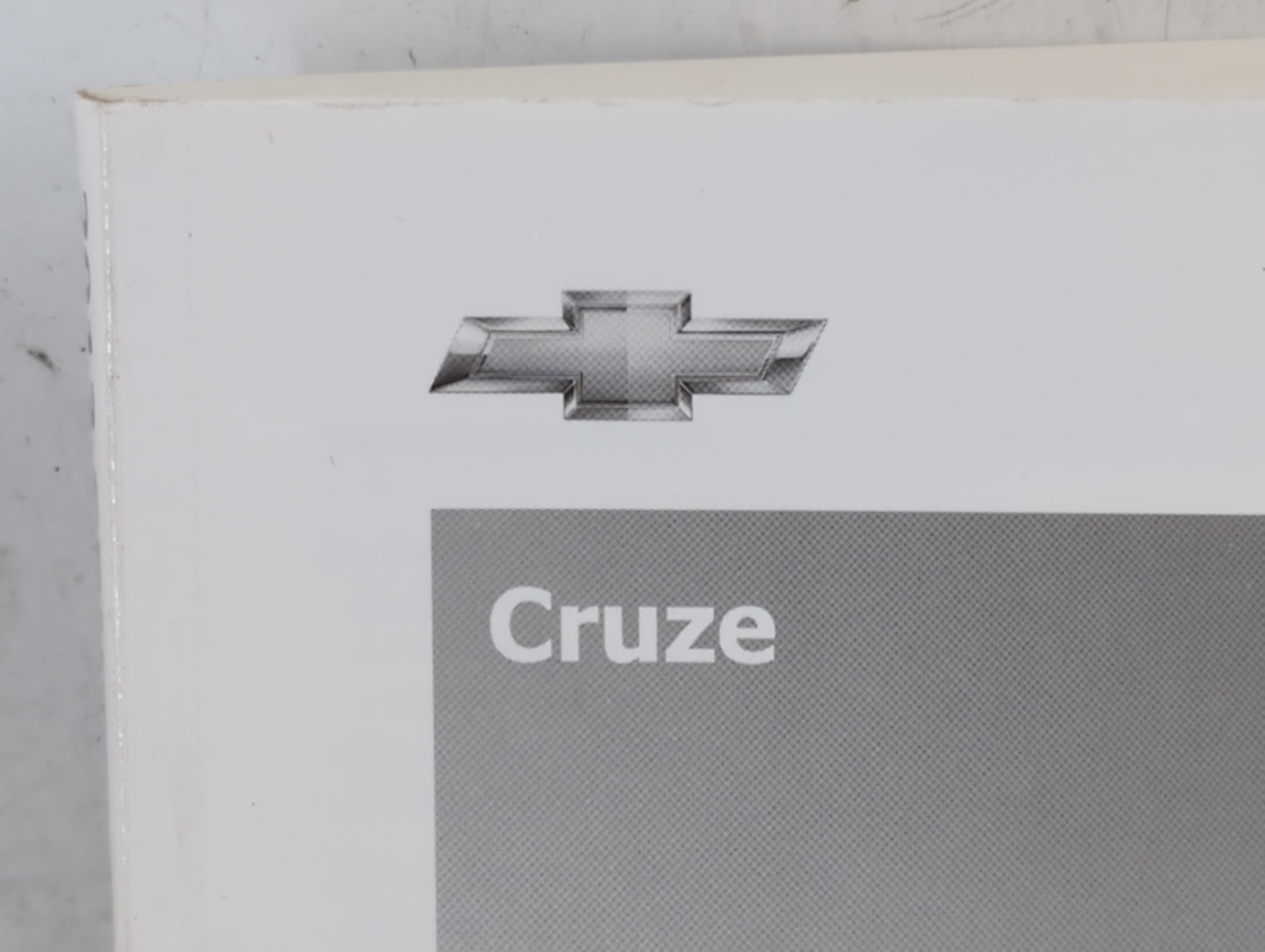 2013 Chevrolet Cruze Owners Manual Book Guide P/N:22771025 OEM Used Auto Parts - Oemusedautoparts1.com