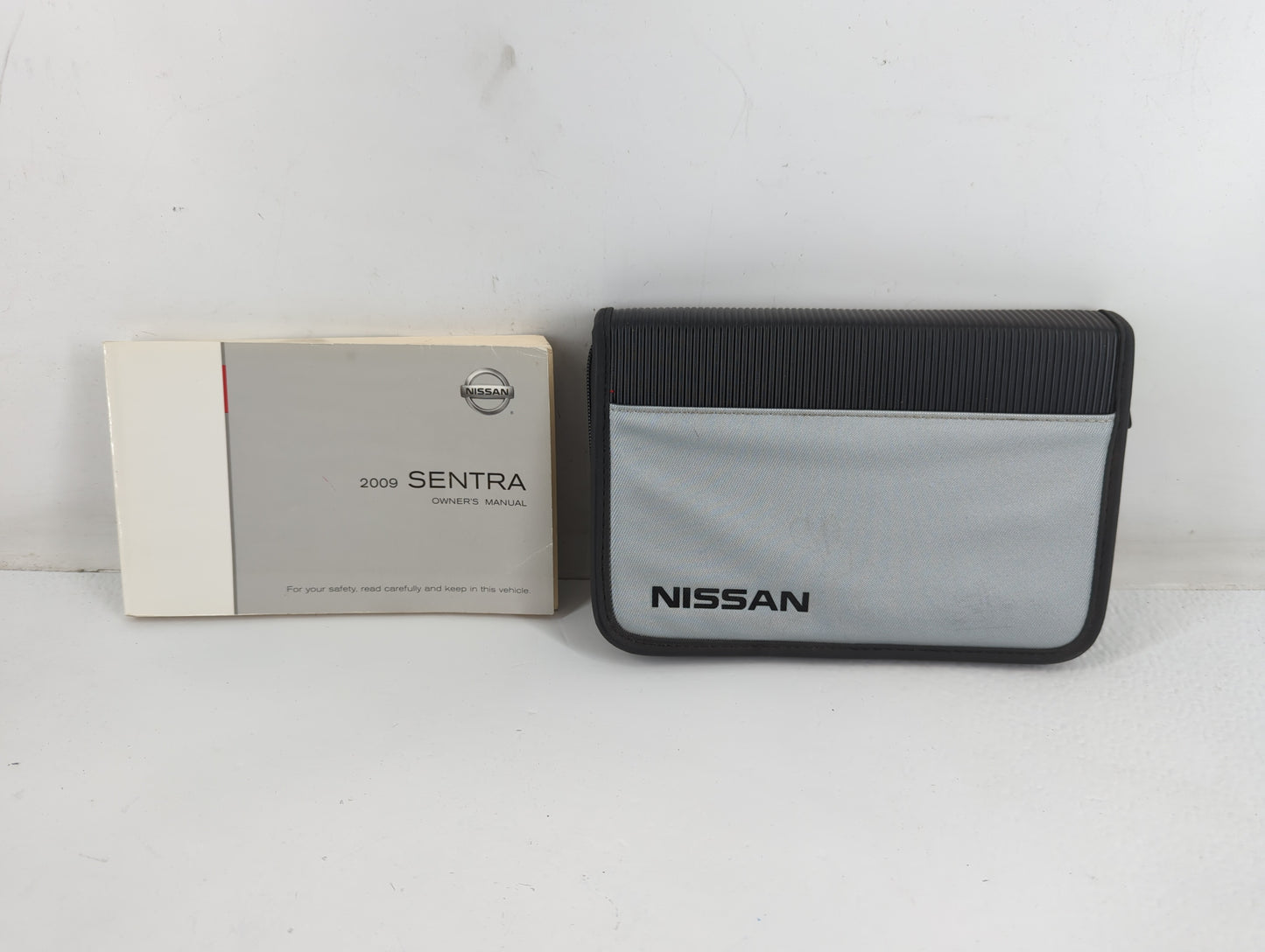 2009 Nissan Sentra Owners Manual Book Guide P/N:0M9E-0B16U2 OEM Used Auto Parts - Oemusedautoparts1.com