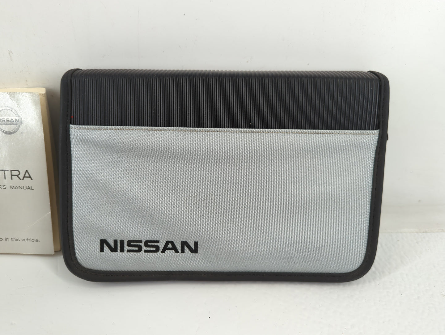 2009 Nissan Sentra Owners Manual Book Guide P/N:0M9E-0B16U2 OEM Used Auto Parts - Oemusedautoparts1.com