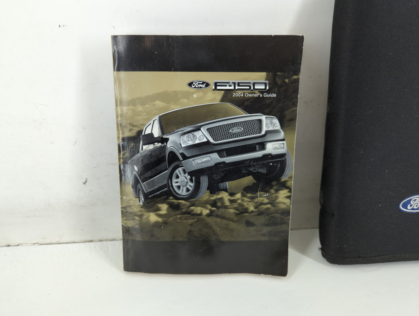 2004 Ford F-150 Owners Manual Book Guide P/N:4L3J-19A321-ED OEM Used Auto Parts - Oemusedautoparts1.com